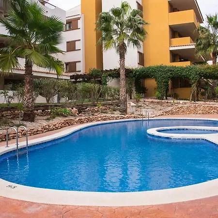 Globus La Entrada Garden Appartement *
