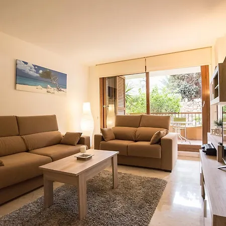 Globus La Entrada Garden